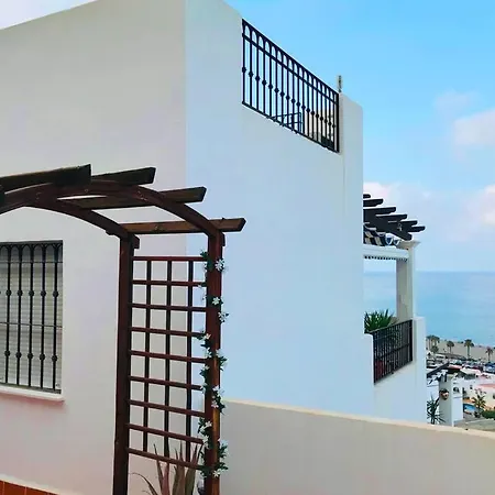 Penthouse With Large Terrace And Roof Solarium, With Amazing Sea Views *