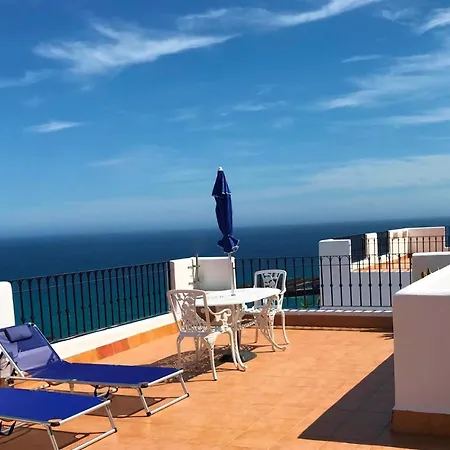Penthouse With Large Terrace And Roof Solarium, With Amazing Sea Views Apartment